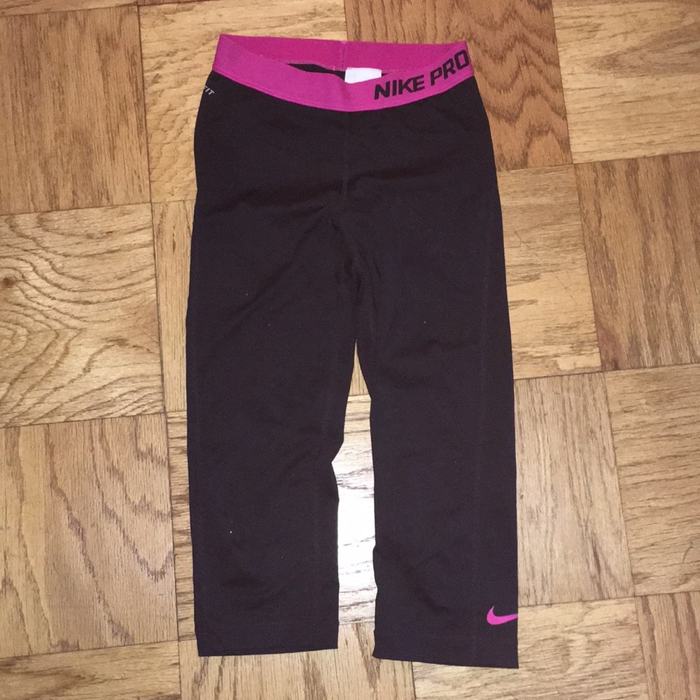 Nike Pro Dri Fit Capri legging!